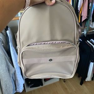 Lululemon back pack